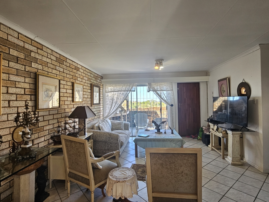 3 Bedroom Property for Sale in C Place Eastern Cape